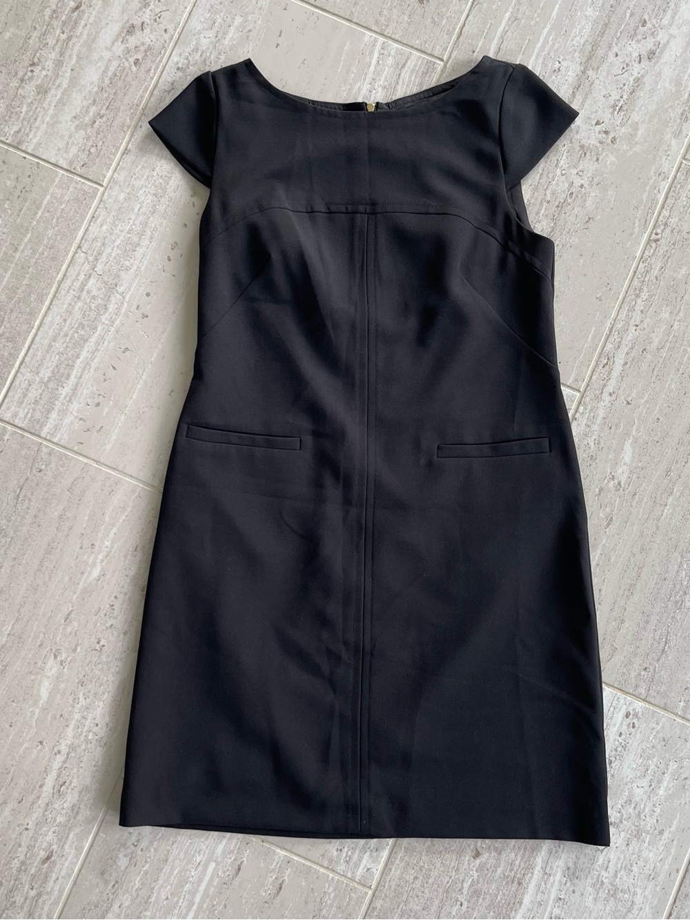 Vince Camuto Black Cap-Sleeve Sheath Midi Dress, Lined